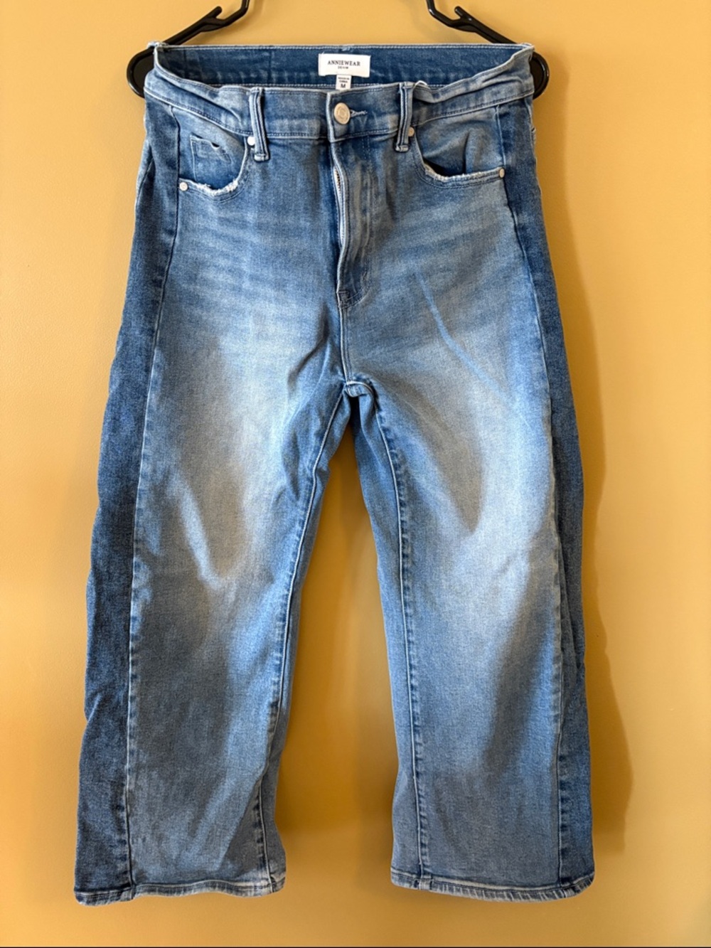 Anniewear Two-Tone Light Blue Straight Jeans - Women